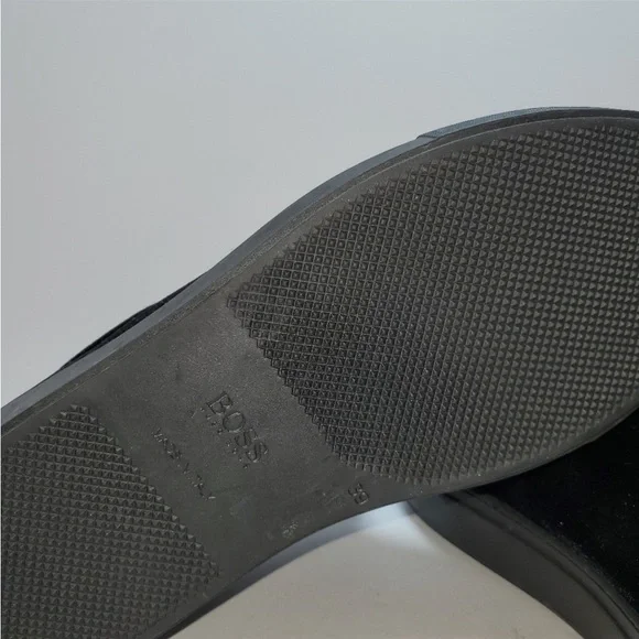 BOSS Hugo Boss NWOB Black Velvet Sneakers size 39